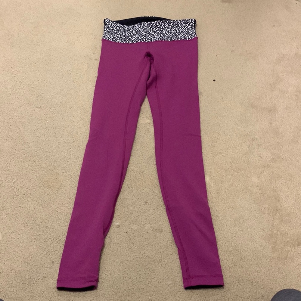 Reversible! Lululemon black and purple leggings